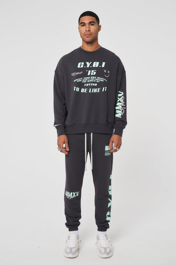 GRAFITTI RELAXED JOGGER - CHARCOAL